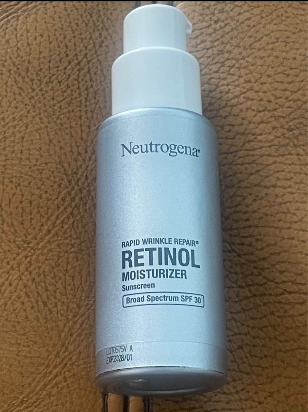 Neutrogena Silver Retinol Moisturizer
